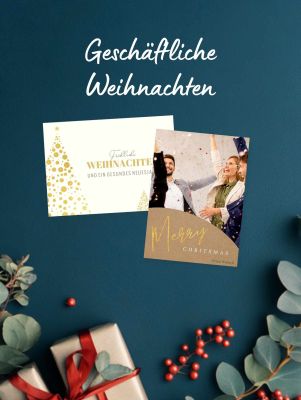 unicef-geschaeftliche-weihnachtskarten-auf-blauem-hintergrund-mit-natürlicher-weihnachtsdeko-in-weihnachtsfeier-einladung-text